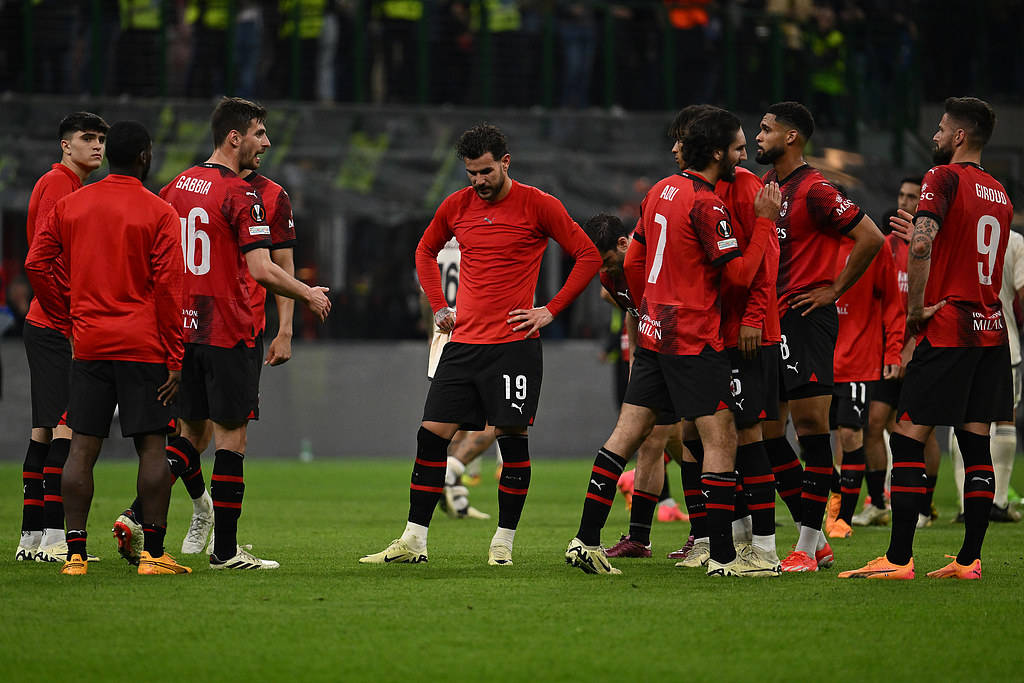 利物浦围绕德甲回应争议新疆广汇冲刺阶段防线松动，曼城赛后状态回暖瞬间刷屏