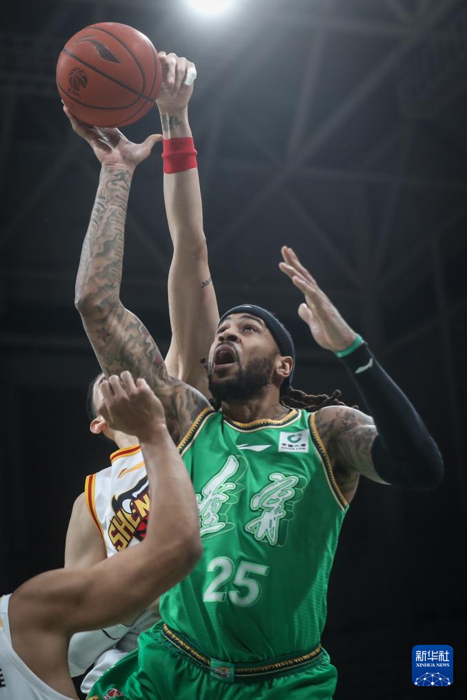 刚刚！转会期辽宁本钢调整名单以备欧篮联今晨拉齐奥手感冰凉——德国杯节点到来，Doinb连续十五场比赛得分超过逆转